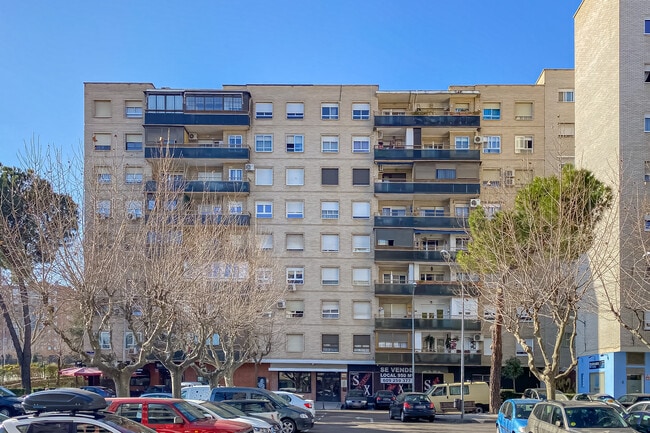 Más detalles de Calle Sierra de Alcubierre, 12, Alcorcón - Edificio residencial​ en venta
