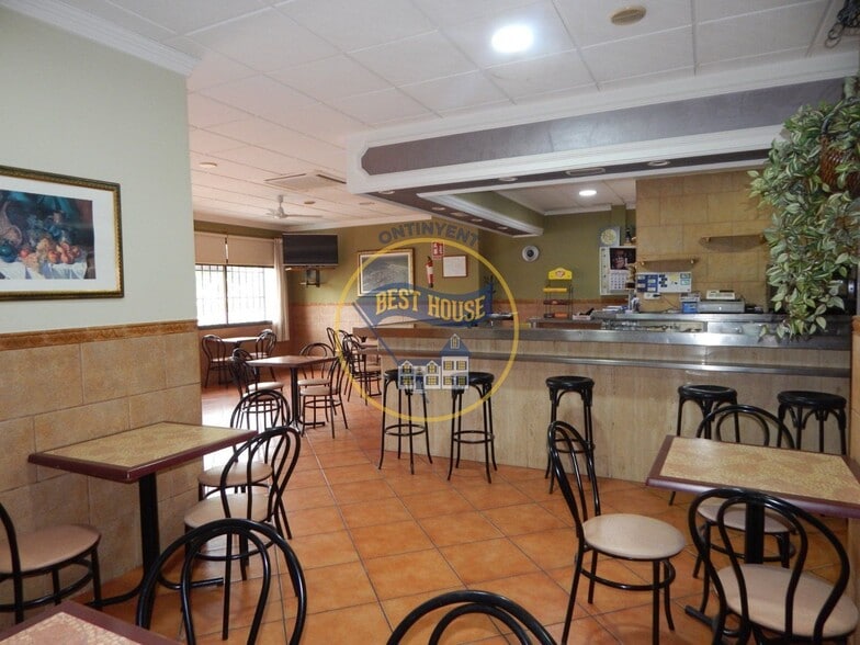 Local en Albaida en venta - Foto del edificio - Imagen 2 de 15