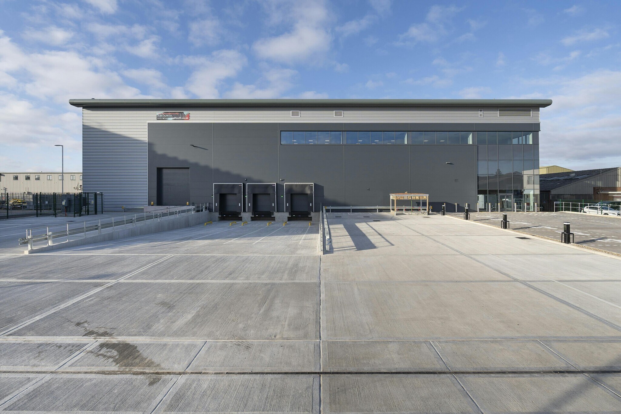 2 Beatty Rd, Waltham Cross en alquiler Foto principal- Imagen 1 de 25