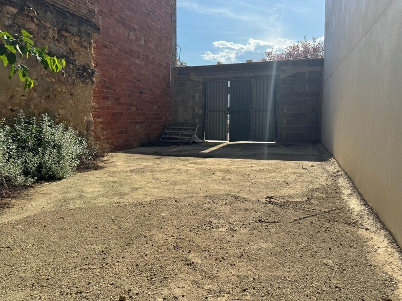 Terreno en BENISANÓ, Valencia en venta - Foto del edificio - Imagen 3 de 15