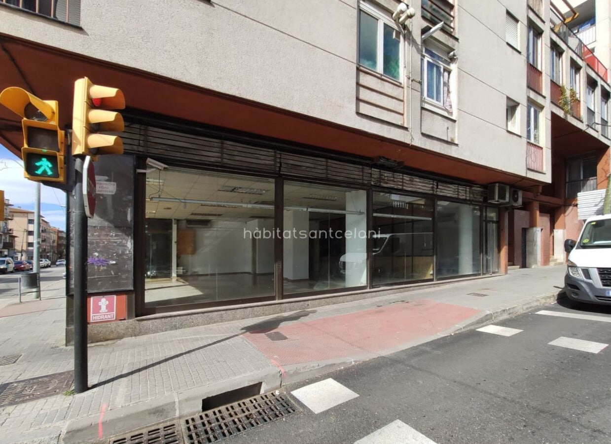 Cardedeu, BAR 08440 - Unidad Pta 1 y 3 -  - Foto del interior - Image 1 of 12