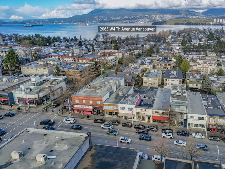 2065 W 4th Ave, Vancouver, BC en venta - Foto del edificio - Imagen 2 de 11