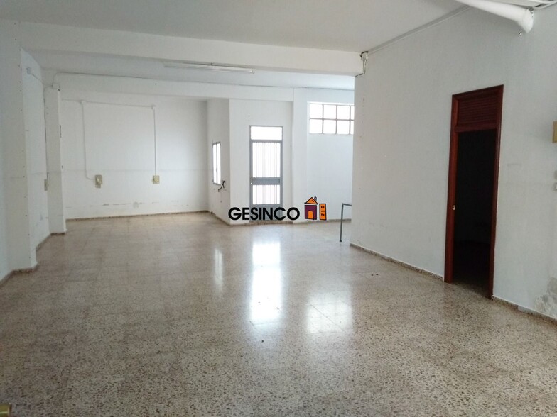 Local en Ontinyent, Valencia en alquiler - Foto del edificio - Imagen 3 de 7