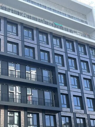 Más detalles de 7 Rue Stephenson, Montigny-le-Bretonneux - Oficina en venta