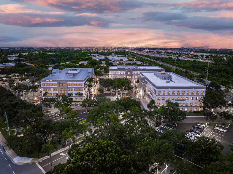 2600 N Military Trl, Boca Raton, FL en alquiler - Foto del edificio - Imagen 3 de 11