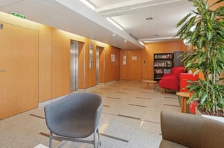 Más detalles de 137-139 Rue De L'Universite, Paris - Oficina en alquiler