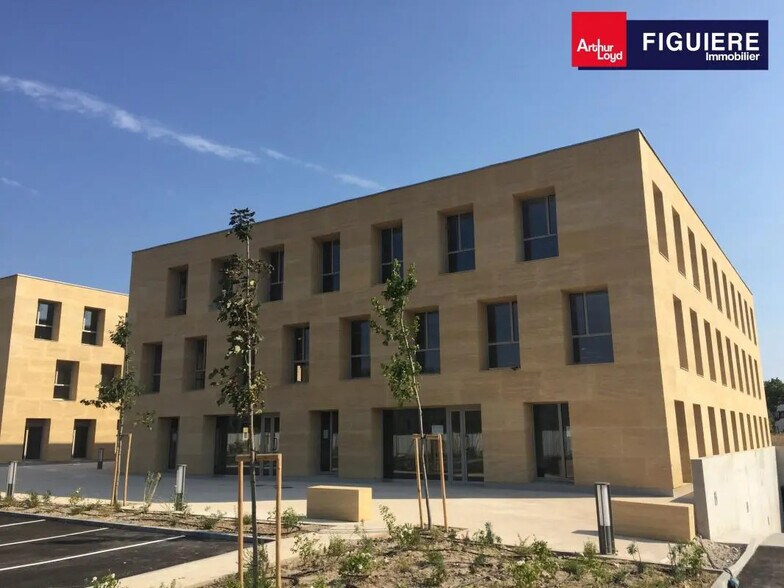 140 Avenue Du Douze Juillet 1998, Aix-en-Provence en venta - Foto del edificio - Imagen 1 de 8