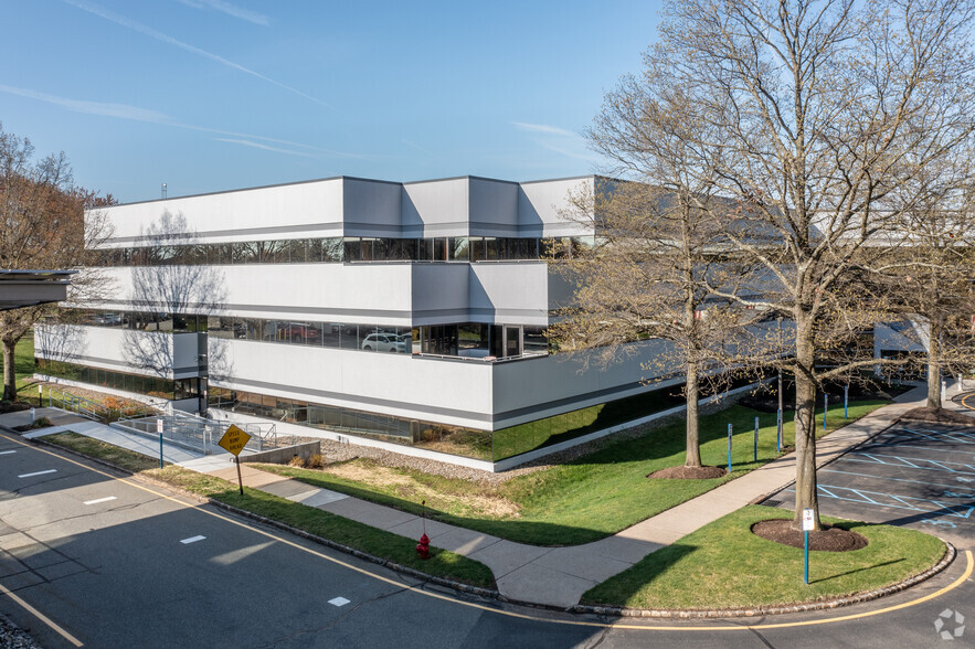 10 Waterview Blvd, Parsippany, NJ en alquiler - Foto del edificio - Imagen 3 de 39