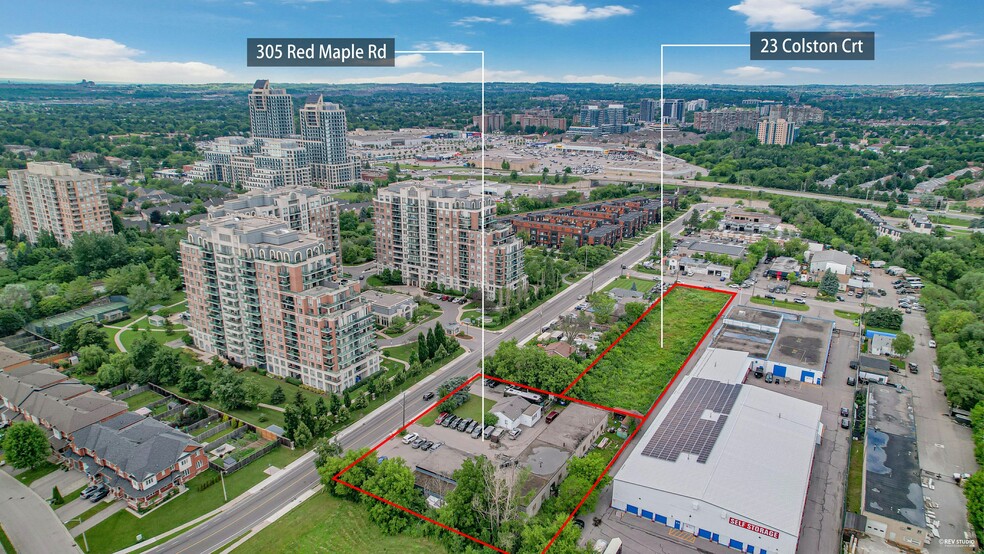 305 Red Maple Rd, Richmond Hill, ON en venta - Foto del edificio - Imagen 3 de 17