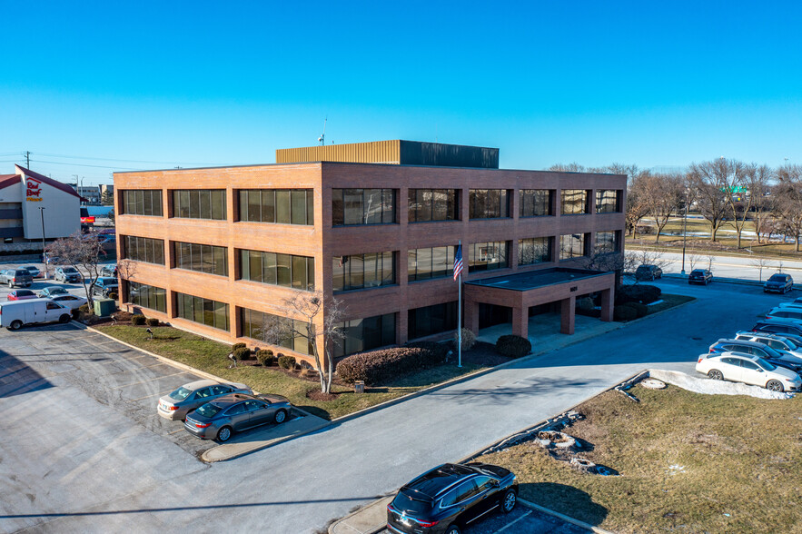 1601 Bond St, Naperville, IL en alquiler - Foto del edificio - Imagen 3 de 8