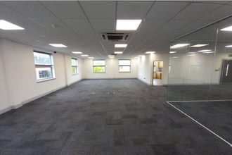 Molly Millars Ln, Wokingham en venta Foto del interior- Imagen 2 de 3