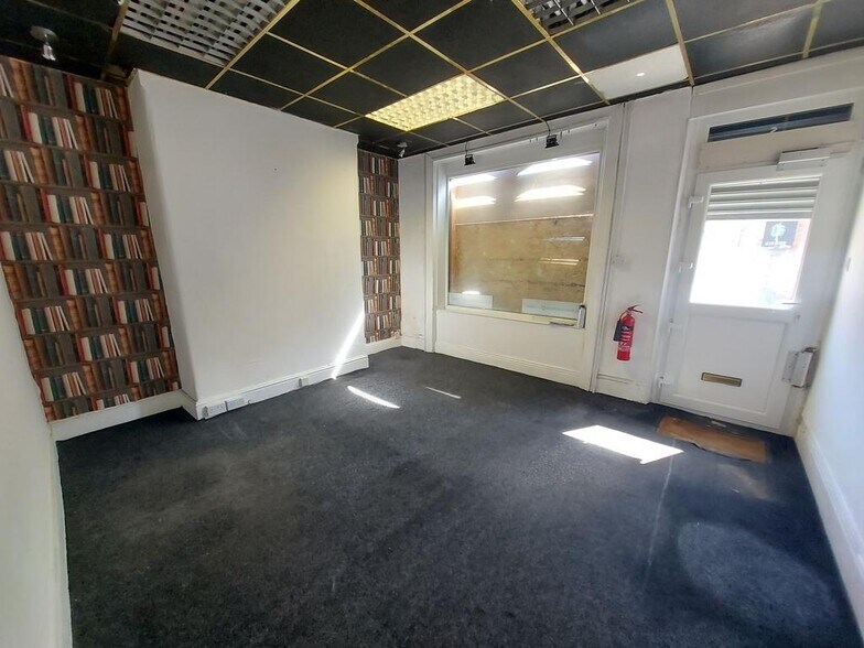 6 Russell Street, Keighley en venta - Foto del edificio - Imagen 2 de 11