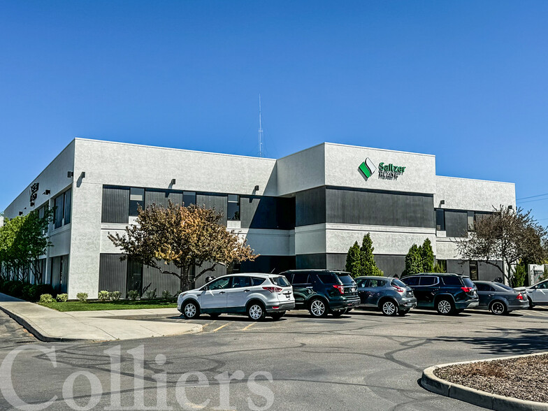 215 E Hawaii Ave, Nampa, ID en alquiler - Foto del edificio - Imagen 1 de 6