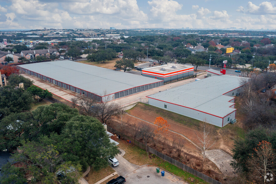 6075 De Zavala Rd, San Antonio, TX en alquiler - Foto del edificio - Imagen 3 de 3