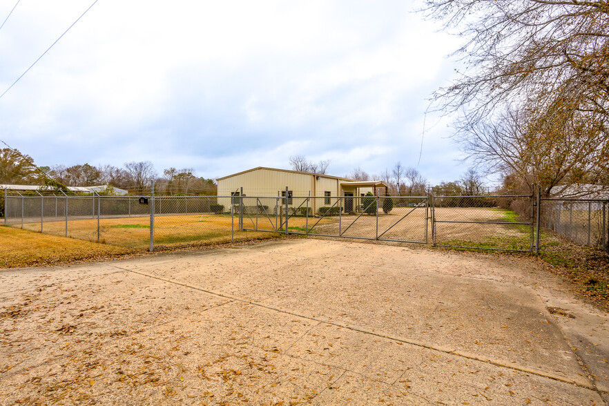 14410 Mary Jane Ln, Tomball, TX en venta - Foto del edificio - Imagen 3 de 22