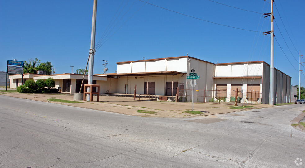 500 S Jennings Ave, Fort Worth, TX en alquiler - Foto principal - Imagen 1 de 8