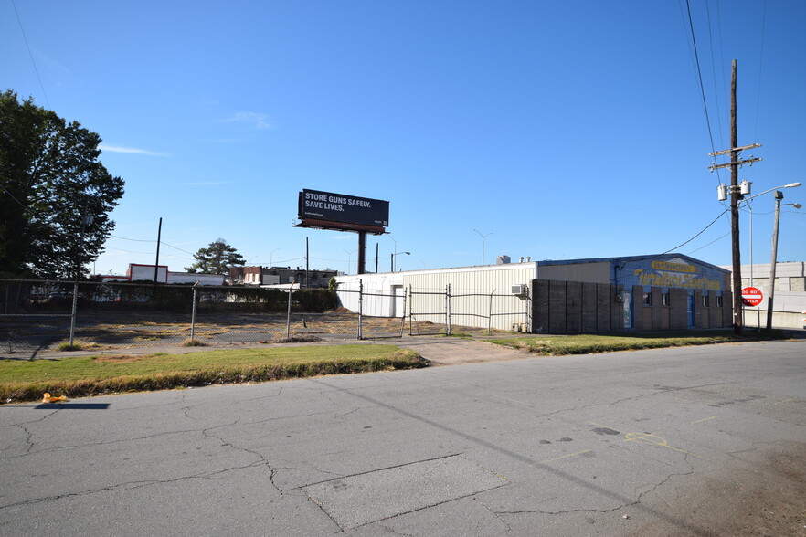 Washington Ave Redevelopment Opportunity cartera de 3 inmuebles en venta en LoopNet.es - Foto del edificio - Imagen 2 de 7