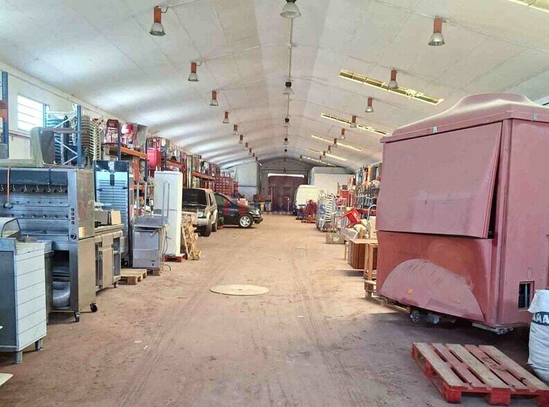 Nave en Humanes de Madrid, Madrid en venta - Foto del interior - Imagen 2 de 4