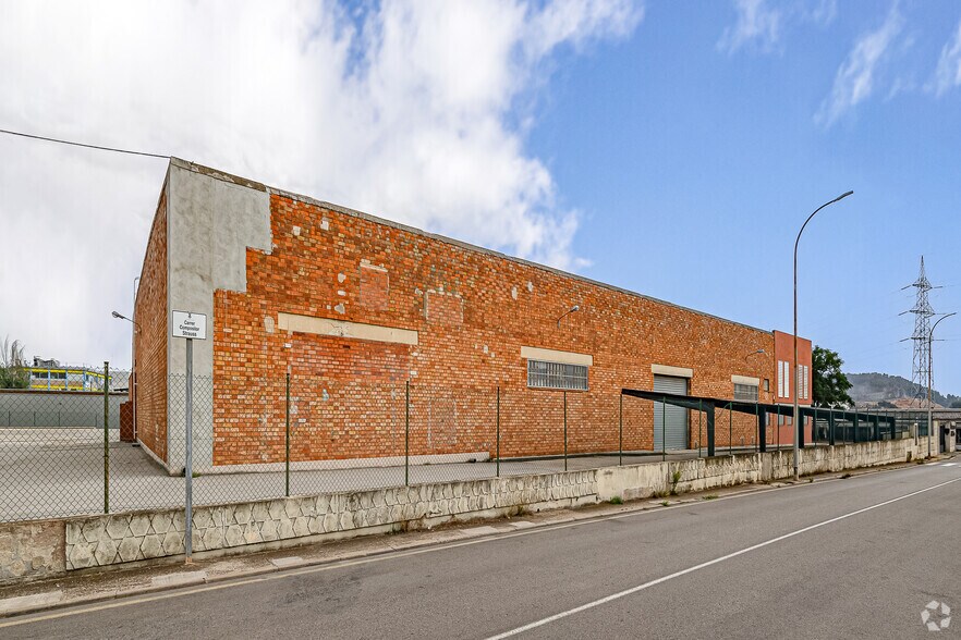 Nave en Rubí, Barcelona en venta - Foto del edificio - Imagen 2 de 8