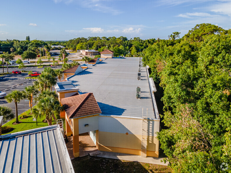 5781 Bayshore Rd, North Fort Myers, FL en alquiler - Foto del edificio - Imagen 3 de 5