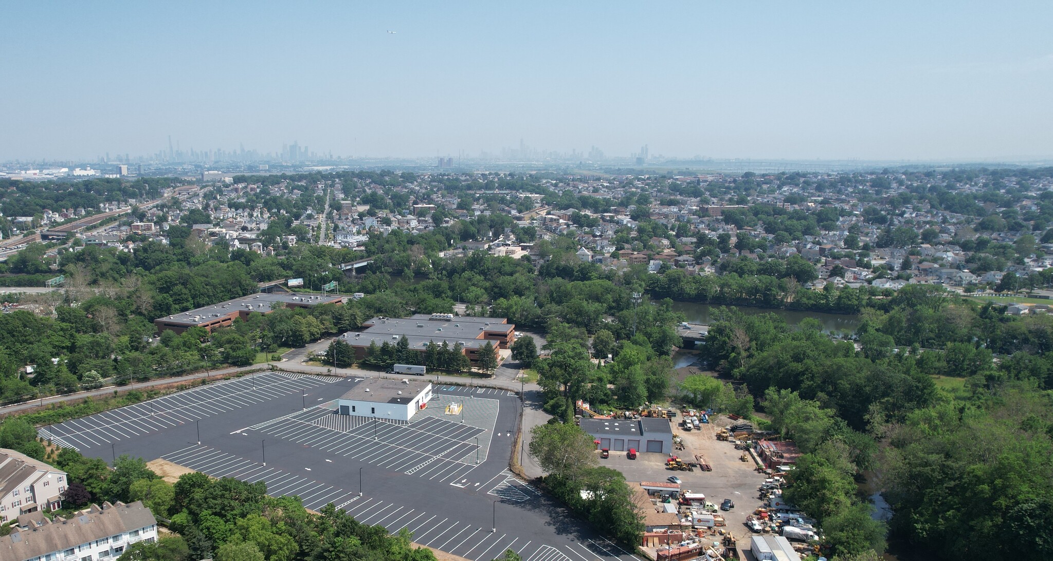 90 Kingsland Ave, Clifton, NJ en alquiler Foto del edificio- Imagen 1 de 3