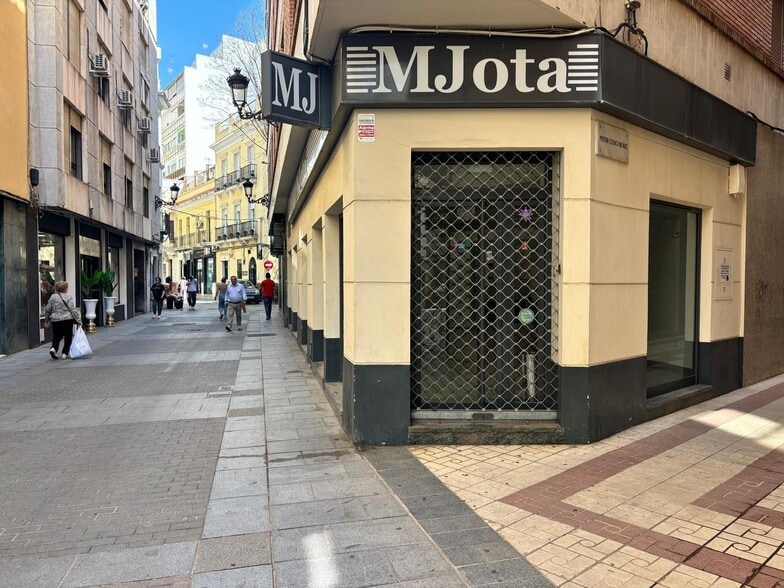 Local en Córdoba, Córdoba en alquiler - Foto del edificio - Imagen 1 de 15