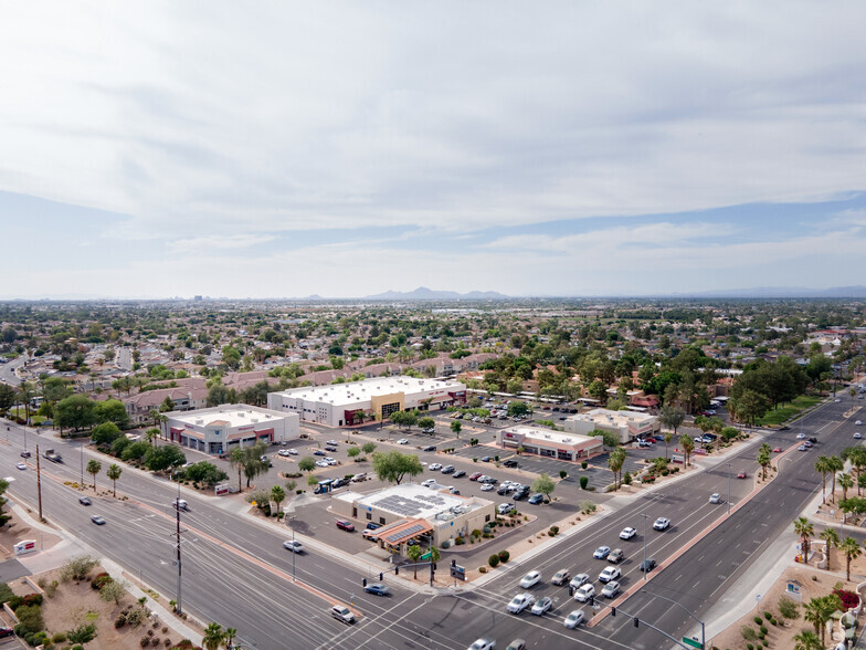 868 N Gilbert Rd, Gilbert, AZ en alquiler - Vista aérea - Imagen 2 de 26