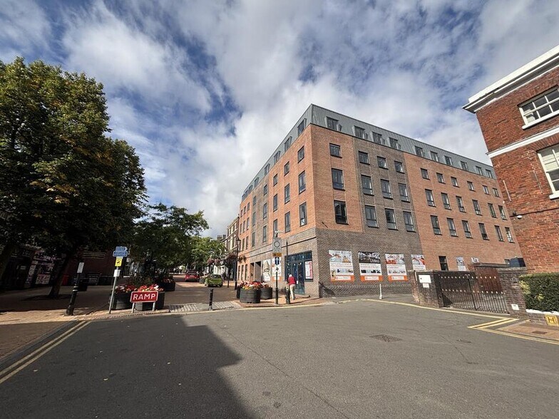 47 Ironmarket, Newcastle Under Lyme en alquiler - Foto del edificio - Imagen 3 de 15