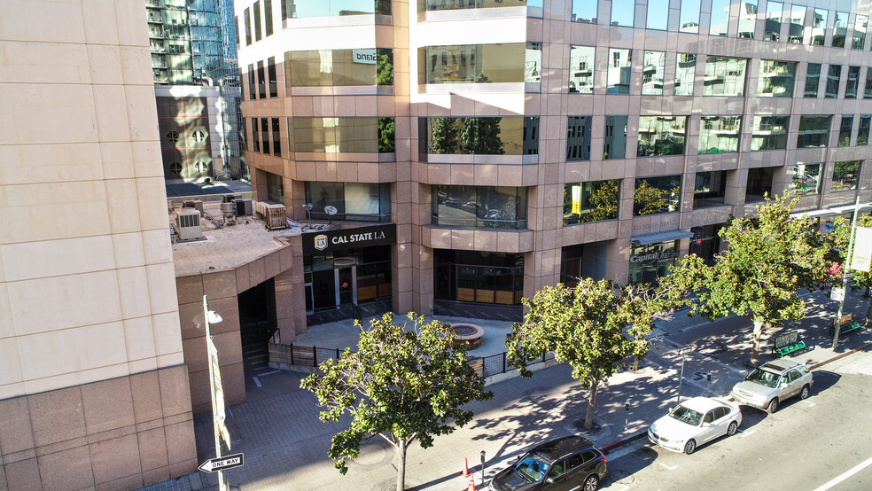 801 S Grand Ave, Los Angeles, CA en alquiler - Foto del edificio - Imagen 2 de 27