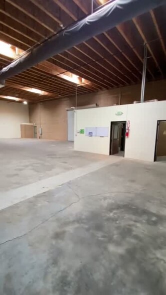 4427-4439 Rowland Ave, El Monte, CA en alquiler - Vídeo de anuncio comercial - Imagen 3 de 20