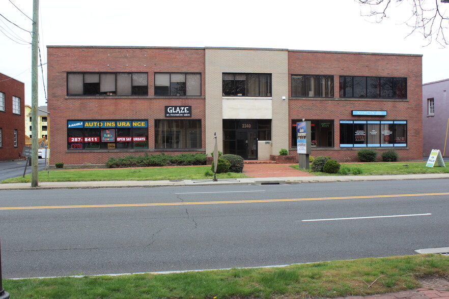 2340 Whitney Ave, Hamden, CT en venta - Foto del edificio - Imagen 2 de 6