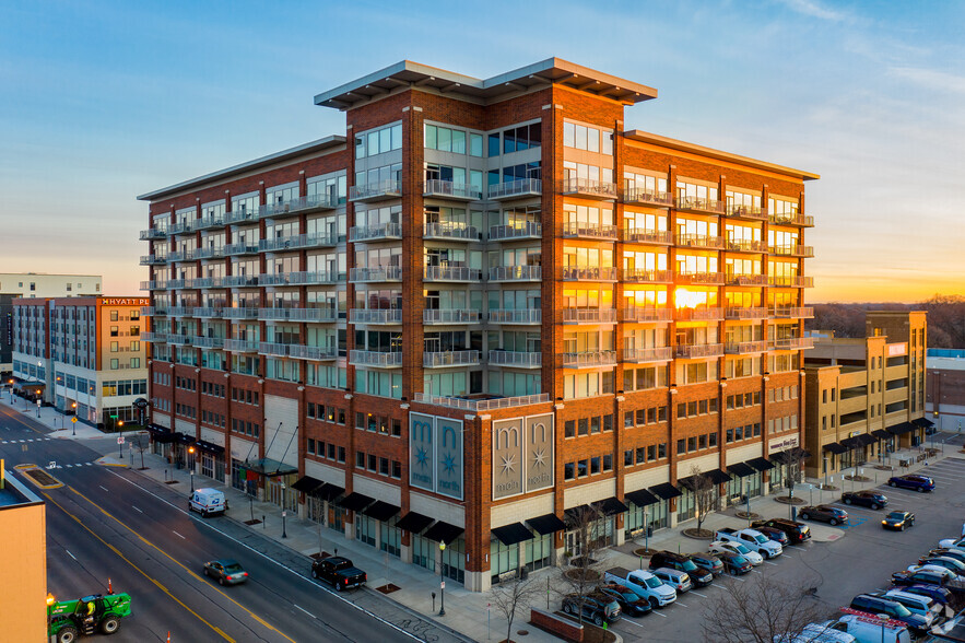 360 N Main St, Royal Oak, MI en alquiler - Foto del edificio - Imagen 1 de 11