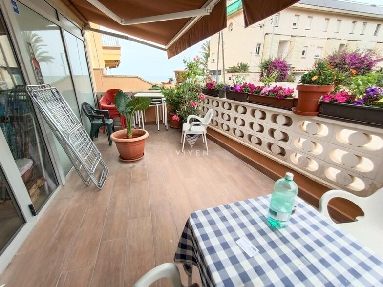 Oficina en Cubelles en venta - Foto del edificio - Imagen 3 de 13