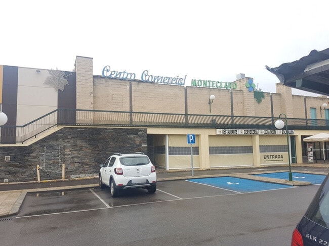 Más detalles de Carretera Majadahonda, 2600, Pozuelo de Alarcón - Local en alquiler