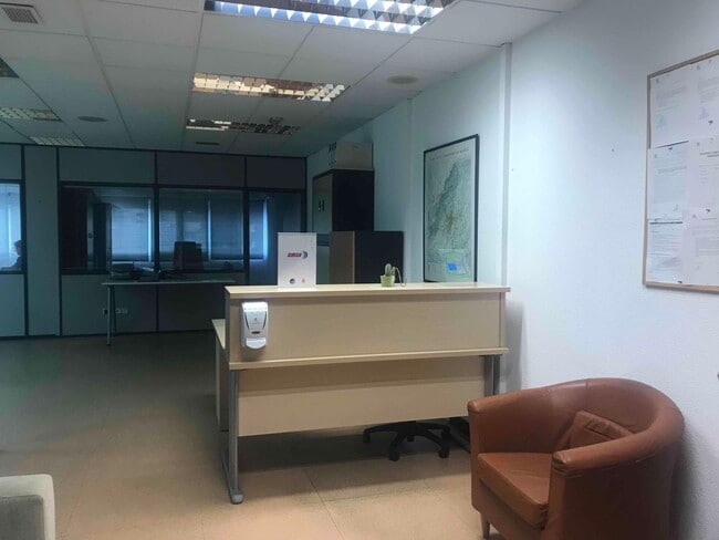 Más detalles de Oficina en alquiler