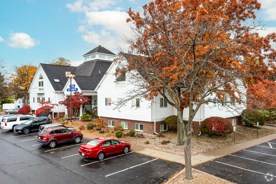 1401 Stone Rd, Rochester, NY en alquiler - Foto del edificio - Imagen 2 de 8