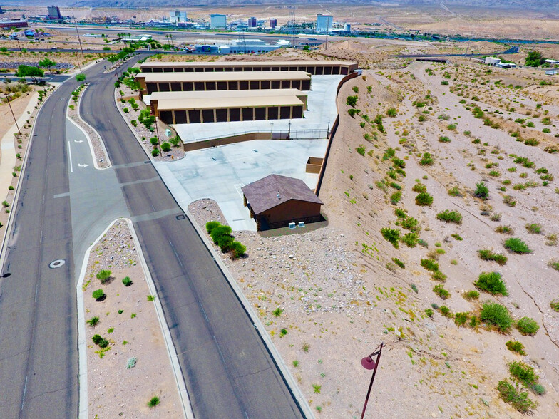 2601 Laughlin View Dr, Bullhead City, AZ en venta - Foto del edificio - Imagen 1 de 8