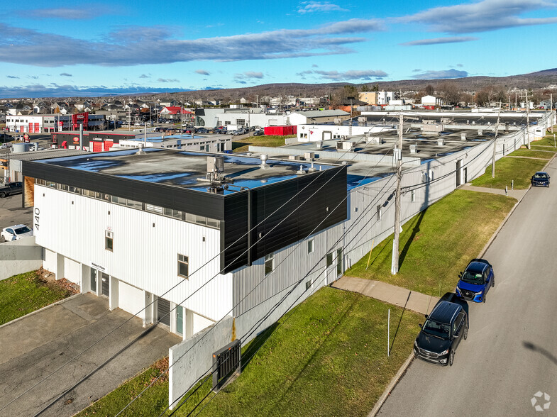 456 Av Des Cordillères, Québec, QC en alquiler - Foto del edificio - Imagen 2 de 3