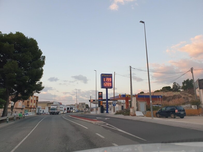 Terreno en Petrer, Alicante en venta - Foto del edificio - Imagen 1 de 11