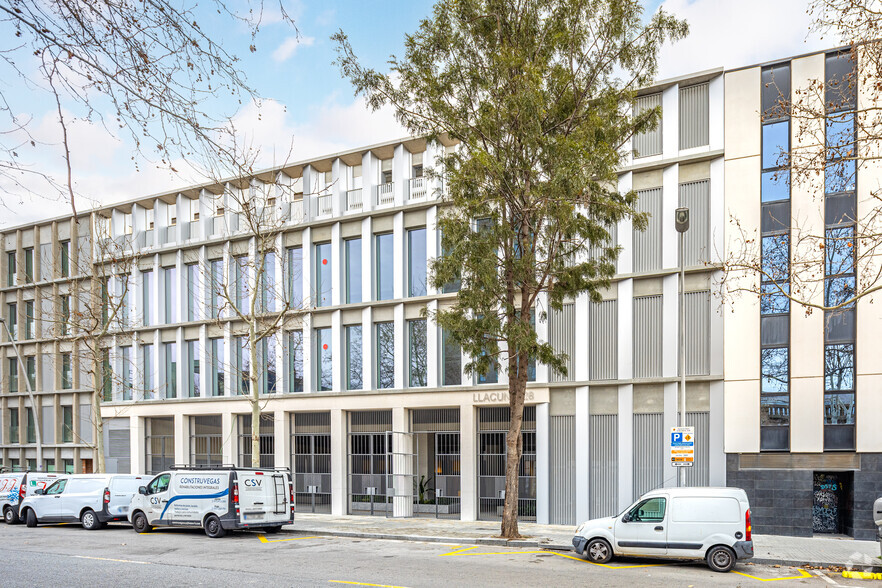 Carrer de la Llacuna, 26, Barcelona, Barcelona en alquiler - Foto del edificio - Imagen 2 de 7