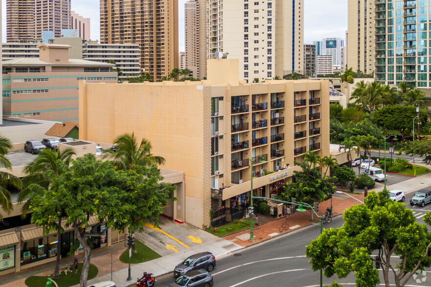 1911 Kalakaua Ave, Honolulu, HI en alquiler - Foto principal - Imagen 1 de 4