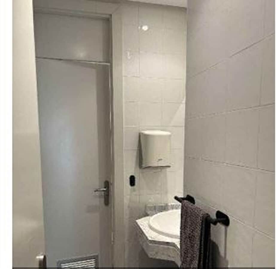 L'Hospitalet de Llobregat, BAR 08902 - Unidad B6 -  - Foto del interior - Image 1 of 1