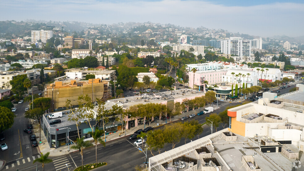 8601-8621 Santa Monica Blvd, West Hollywood, CA en alquiler - Vista aérea - Imagen 3 de 9