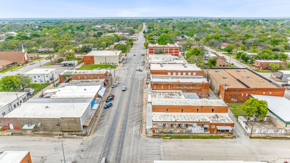 166 N Texas St, De Leon, TX en venta - Foto del edificio - Imagen 2 de 33