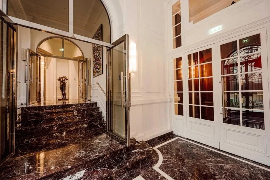 63 Avenue D'Iena, Paris en alquiler - Vestíbulo - Imagen 2 de 8