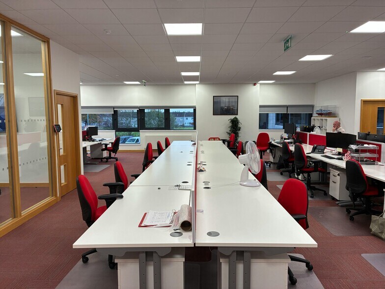 4 Marchfield Dr, Paisley en alquiler - Foto del edificio - Imagen 2 de 10