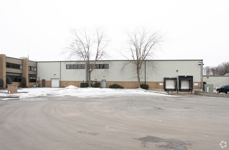 6 Industrial Rd, Windsor Locks, CT en alquiler - Foto del edificio - Imagen 3 de 9