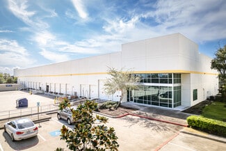 Más detalles de 10601-10641 S Sam Houston Pky W, Houston, TX - Oficina, nave en alquiler