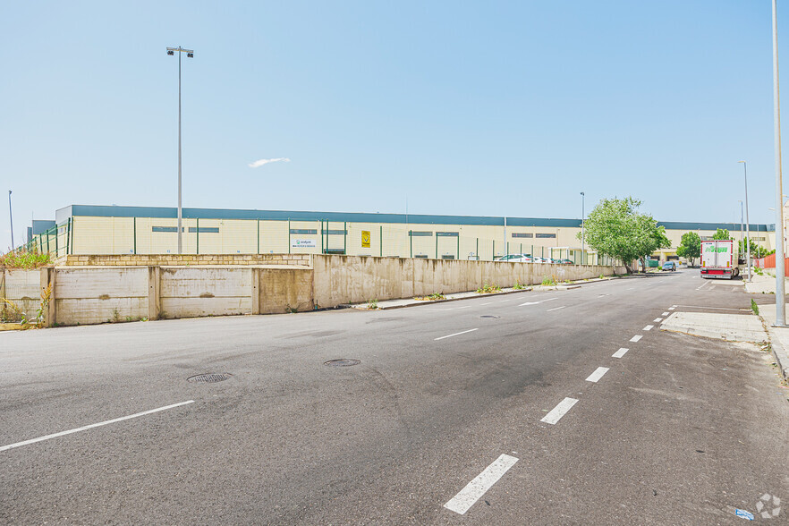 Carretera Ajalvir, 5, Daganzo de Arriba, Madrid en alquiler - Foto del edificio - Imagen 2 de 7