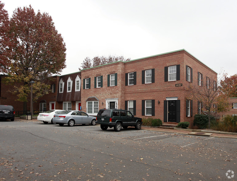 1497 Chain Bridge Rd, McLean, VA en alquiler - Foto principal - Imagen 1 de 20